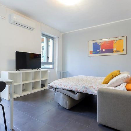 Apartamento 20Mins From Duomo - Renovated Apt Near City Center Milán Exterior foto